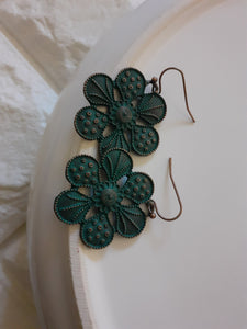 Flower Child Dangling Earrings